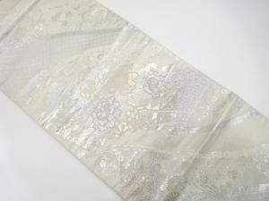 地紙に花車模様織り出し　袋帯